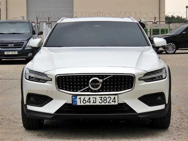 2024 Volvo V60 크로스 컨트리 2세대 2.0 B5 얼티메이트 AWD