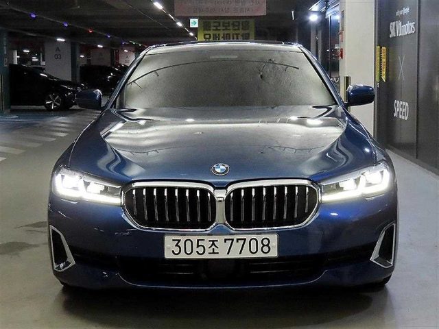 2021 BMW 5 Series (G30) 520i 럭셔리