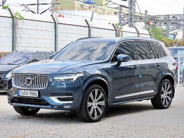 2022 Volvo XC90 2세대 2.0 B6 AWD 모멘텀