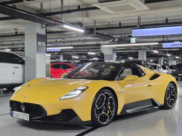 2023 Maserati MC20 3.0 V6 첼로