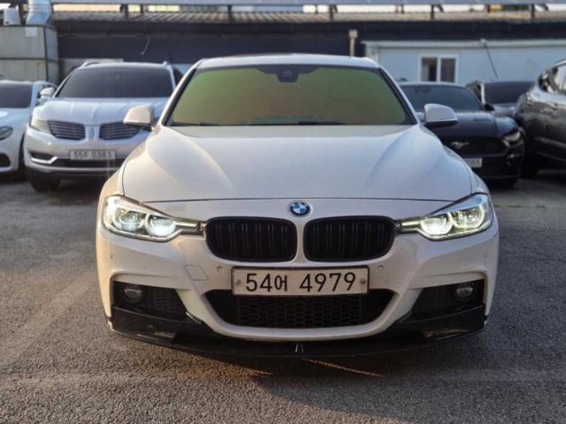 2017 BMW 3 Series (F30) 330i M 스포츠