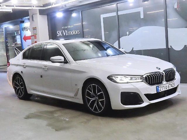 2022 BMW 5 Series (G30) 530i xDrive M 스포츠