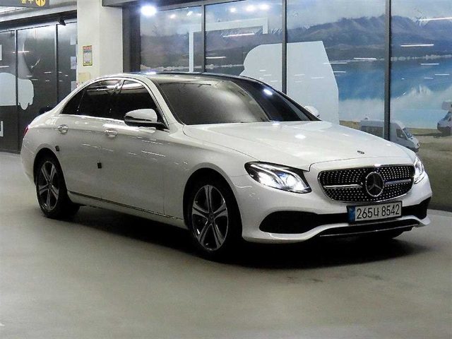 2020 Mercedes-Benz E-Class W213 E300 아방가르드