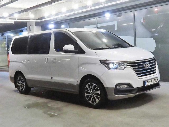2018 Hyundai Starex 2WD 어반 9인승 익스클루시브