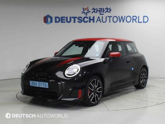 2025 MINI Cooper 일렉트릭 JCW