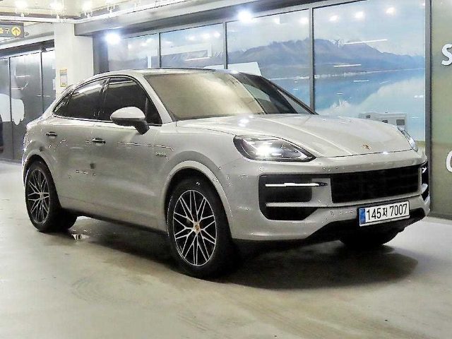2025 Porsche Cayenne (PO536) 3.0 E-하이브리드 쿠페