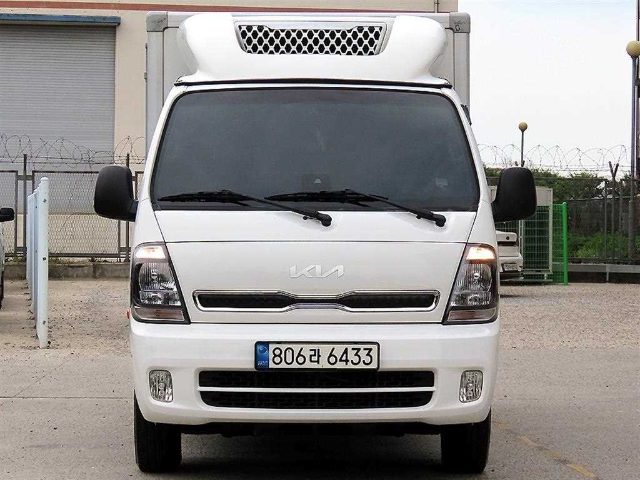 2022 Kia Bongo 3 1.0톤/킹캡/초장축/표준형/ (듀얼컴프) 냉동탑