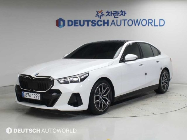 2026 BMW 5 Series (G60) 523d xDrive M 스포츠