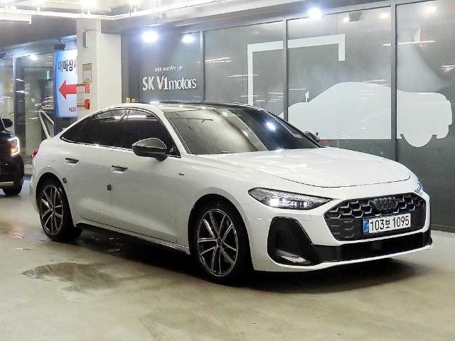 2025 Audi A5 (B10) 45 TFSI 콰트로 S-라인?