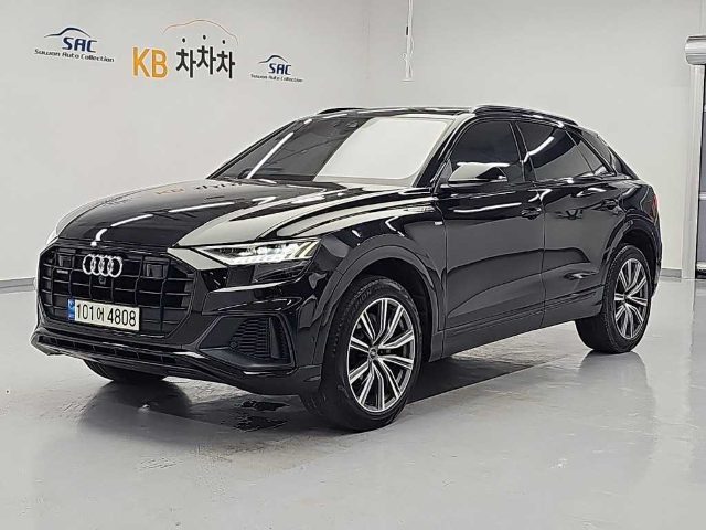 2021 Audi Q8 55 TFSI 콰트로 프리미엄