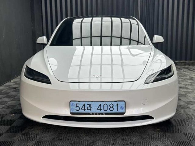 2024 Tesla Model 3 RWD