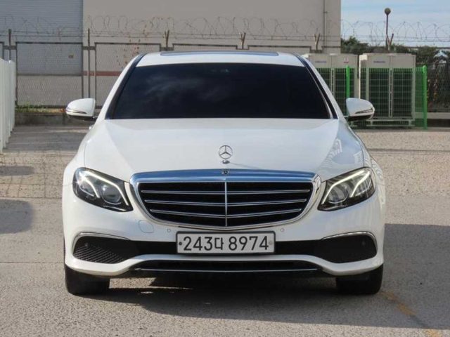 2020 Mercedes-Benz E-Class W213 E220d 4MATIC 익스클루시브