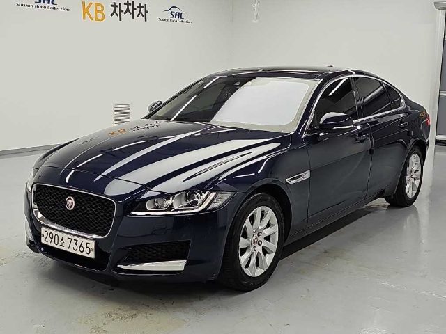 2017 Jaguar XF (X260) 2.0D 프레스티지 AWD