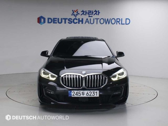 2023 BMW 1 Series (F40) 120i M 스포츠