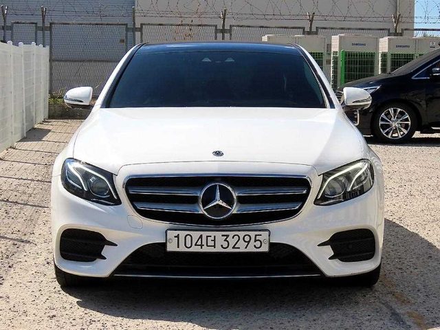 2019 Mercedes-Benz E-Class W213 E300 4MATIC 익스클루시브