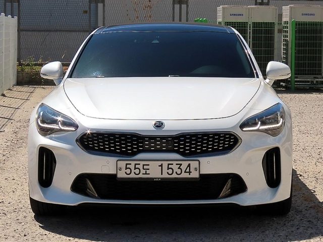 2017 Kia Stinger 가솔린 2.0 터보 AWD 플래티넘