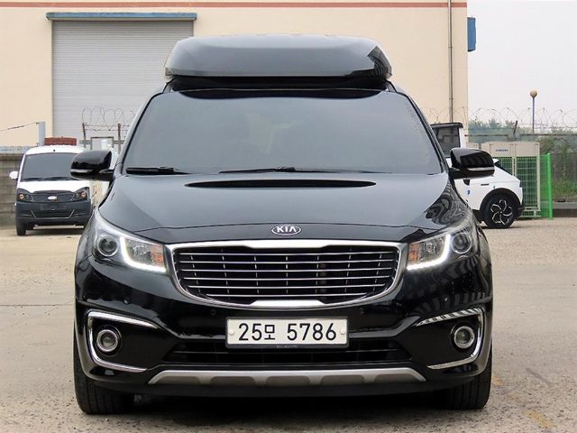 2017 Kia Carnival 디젤 7인승 하이리무진 VIP