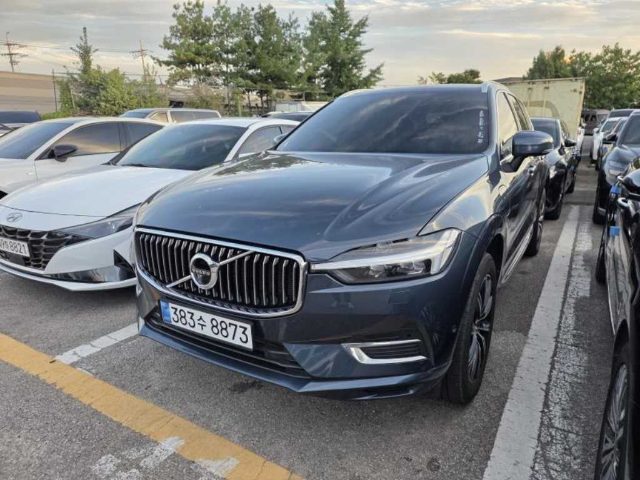 2021 Volvo XC60 (2세대) T8 AWD 인스크립션