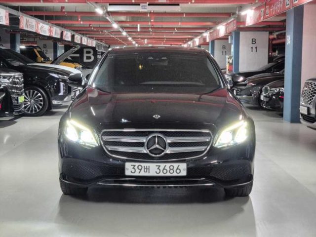 2018 Mercedes-Benz E-Class W213 E220d 4MATIC 아방가르드