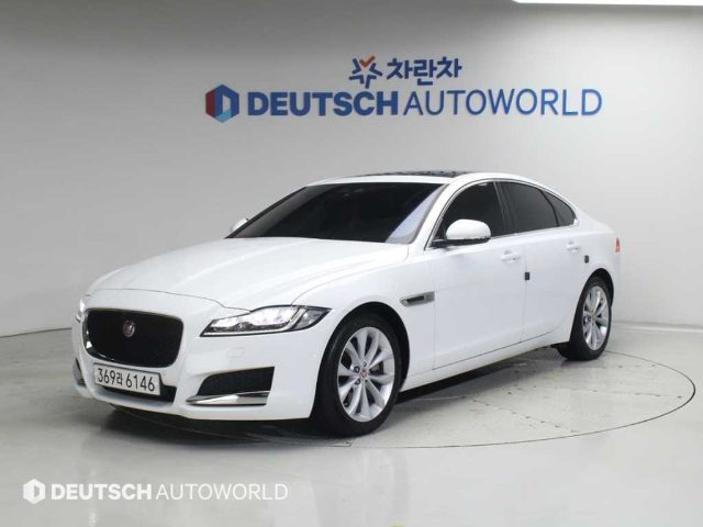 2019 Jaguar XF (X260) 2.0D 포트폴리오