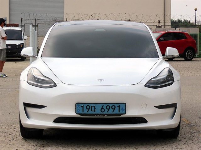 2020 Tesla Model 3 스탠다드 레인지 플러스