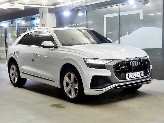 2020 Audi Q8 45 TDI 콰트로 프리미엄