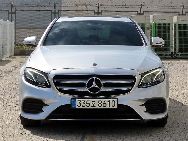 2018 Mercedes-Benz E-Class W213 E300 AMG LINE