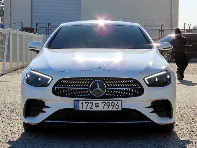 2022 Mercedes-Benz E-Class W213 E300d 4MATIC 쿠페