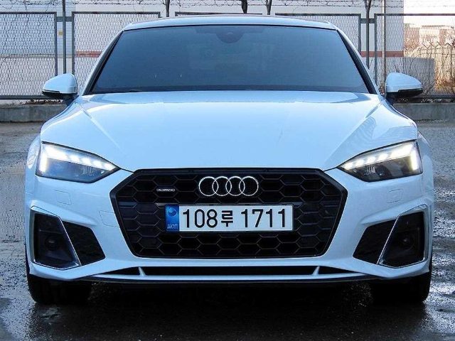 2022 Audi A5 (F5) 40 TDI 콰트로 프리미엄 스포트백