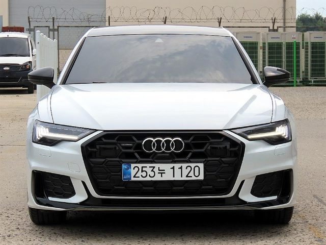 2025 Audi A6 (C8) 45 TFSI 콰트로 프리미엄