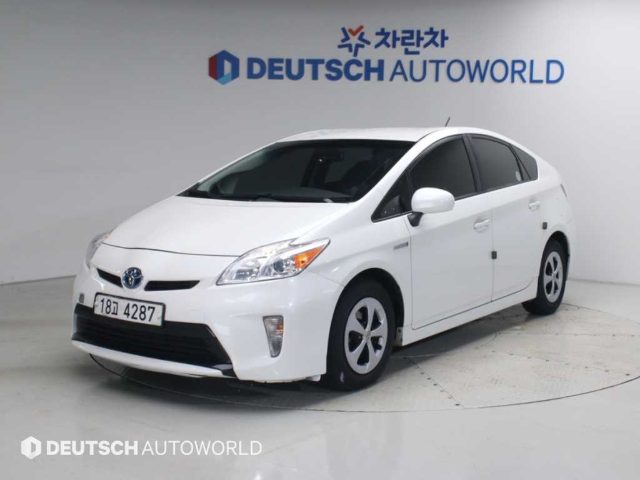 2013 Toyota Prius 1.8 E