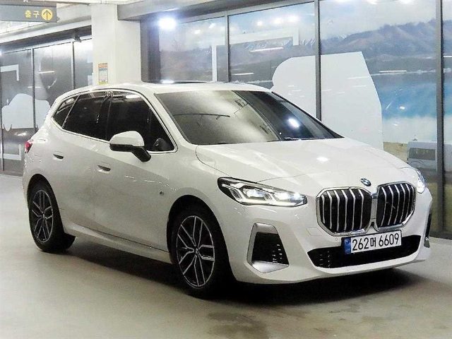 2025 BMW 2 Series 액티브 투어러 (U06) 220i M 스포츠