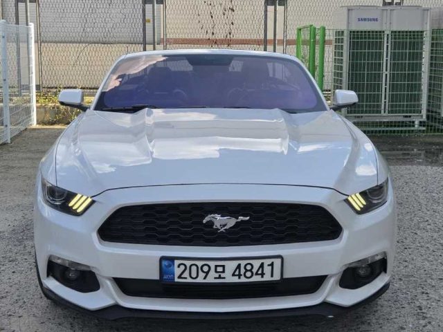 2017 Ford Mustang 6세대 2.3 쿠페 프리미엄