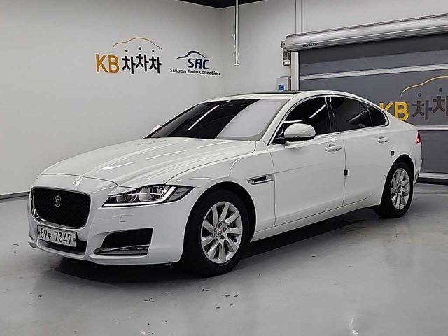 2017 Jaguar XF (X260) 2.0D 프레스티지