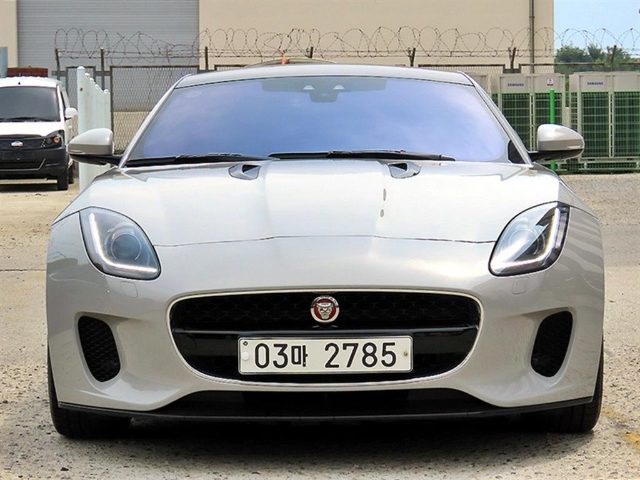 2018 Jaguar F-Type P300 쿠페