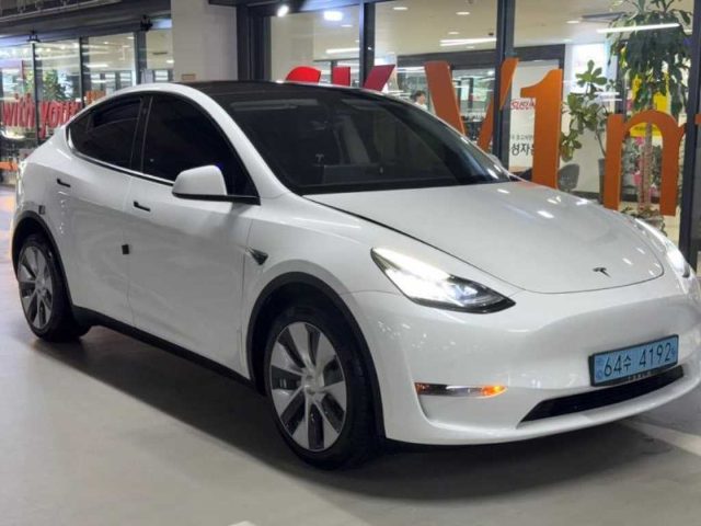 2022 Tesla Model Y 롱 레인지