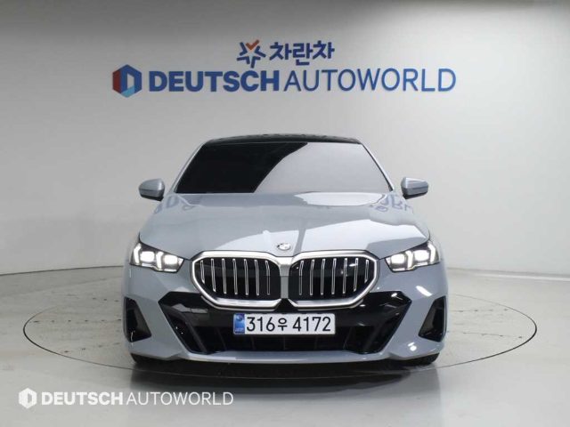 2026 BMW 5 Series (G60) 520i M 스포츠