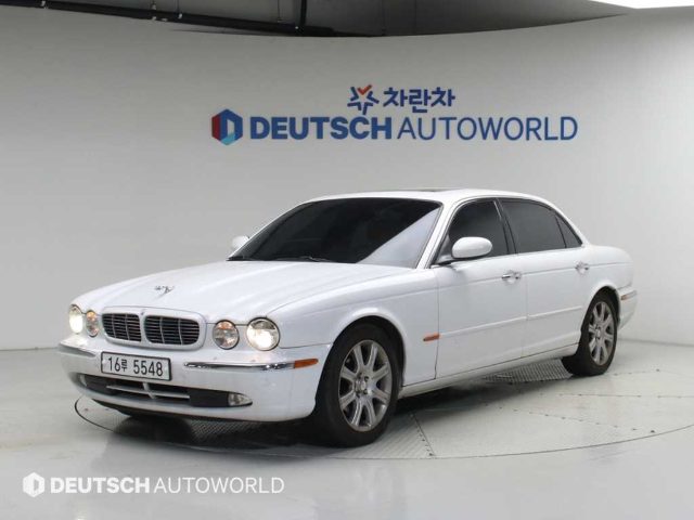 2005 Jaguar XJ-8 3.5