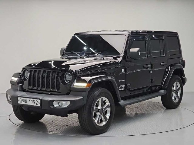 2018 Jeep Wrangler (JL) 2.0 사하라 4도어