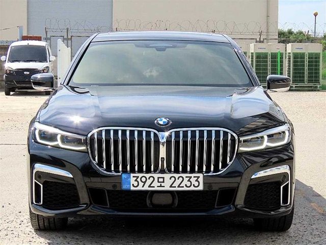 2019 BMW 7 Series (G11) 740Li xDrive M SPORT