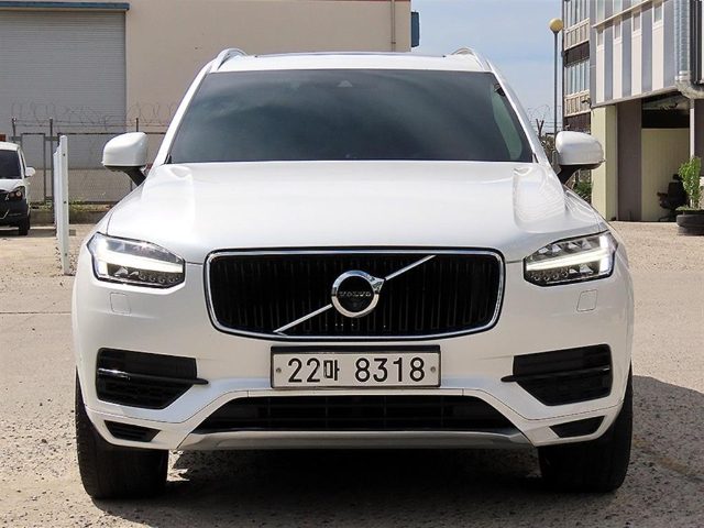 2017 Volvo XC90 2세대 2.0 T8 AWD 엑셀런스