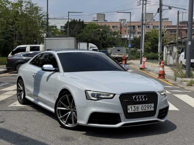 2016 Audi RS5 4.2 FSI 콰트로