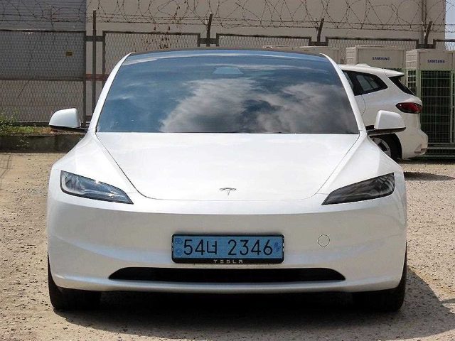 2024 Tesla Model 3 롱 레인지
