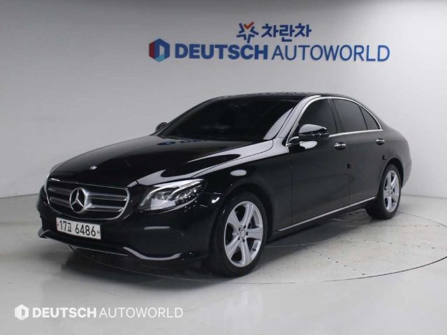 2017 Mercedes-Benz E-Class W213 E220d 4MATIC 아방가르드