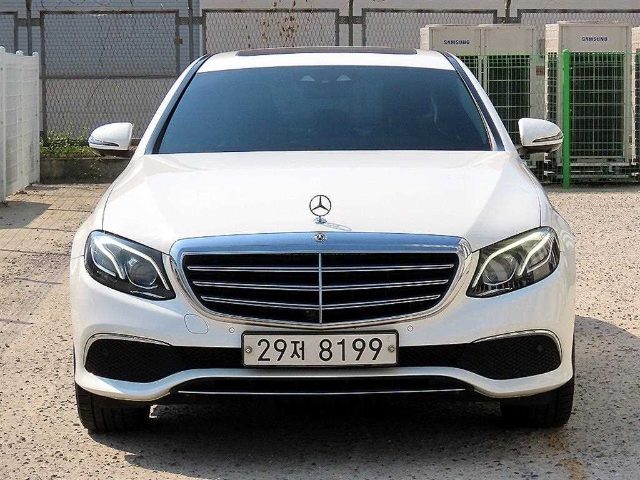 2018 Mercedes-Benz E-Class W213 E300 4MATIC 익스클루시브