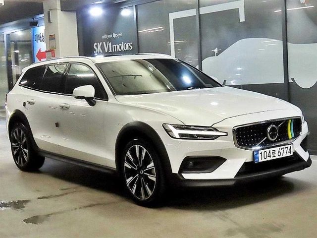 2023 Volvo V60 크로스 컨트리 2세대 2.0 B5 얼티메이트 AWD