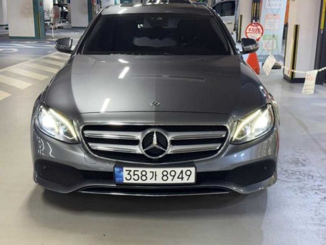 2018 Mercedes-Benz E-Class W213 E300 아방가르드