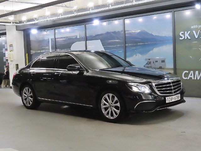 2019 Mercedes-Benz E-Class W213 E300 4MATIC 아방가르드
