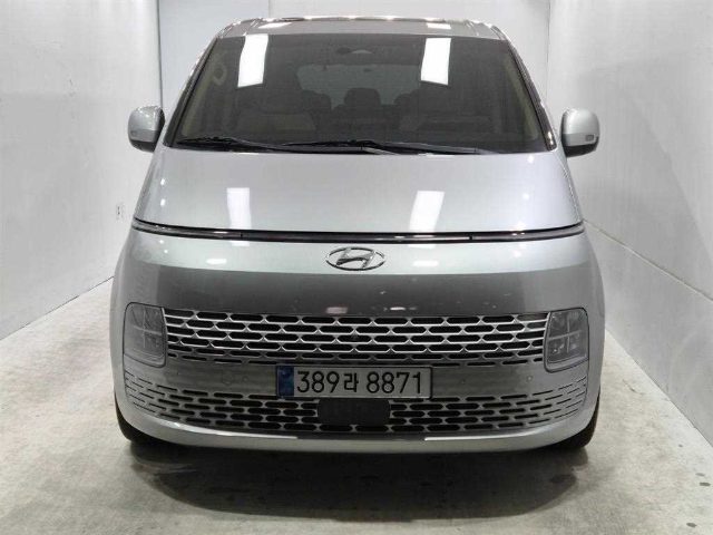 2023 Hyundai Staria 4WD 디젤 투어러 모던