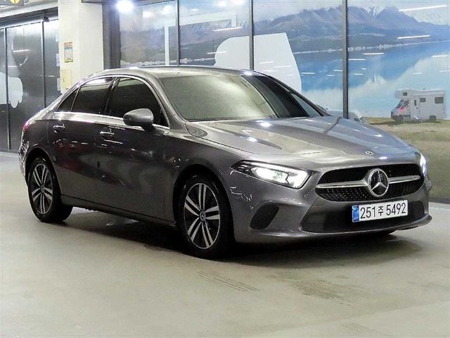 2021 Mercedes-Benz A-Class W177 A200d 세단